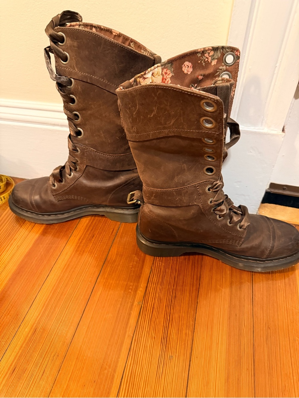 Dr. Martens Brown Leather Lace-Up Floral-interior 12 eye let Boots - Picture 9 of 12